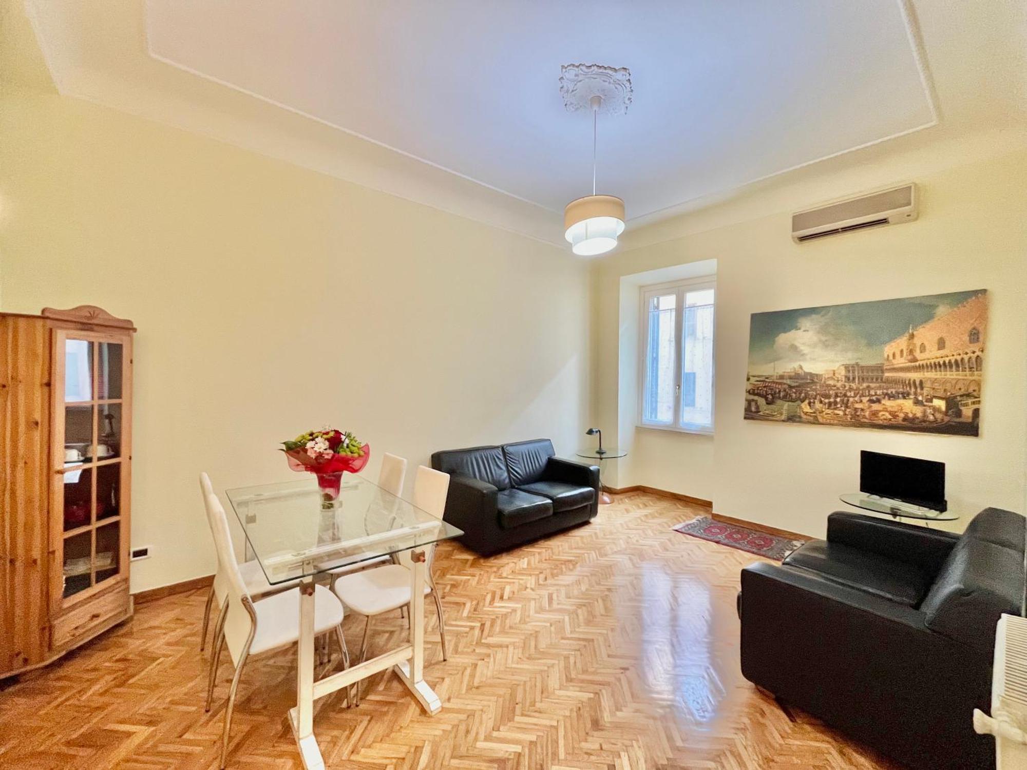 - Central Apartment *