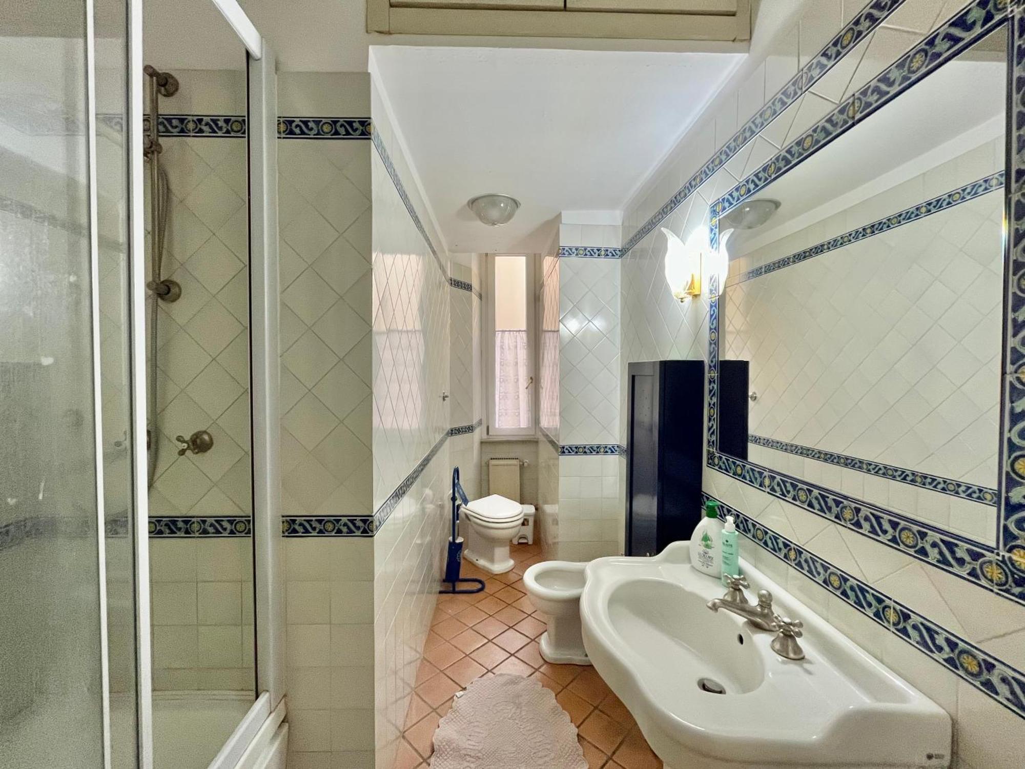 - Central Apartment *